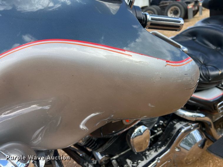 image for item EL2075 1993 Harley Davidson FLHTCU motorcycle