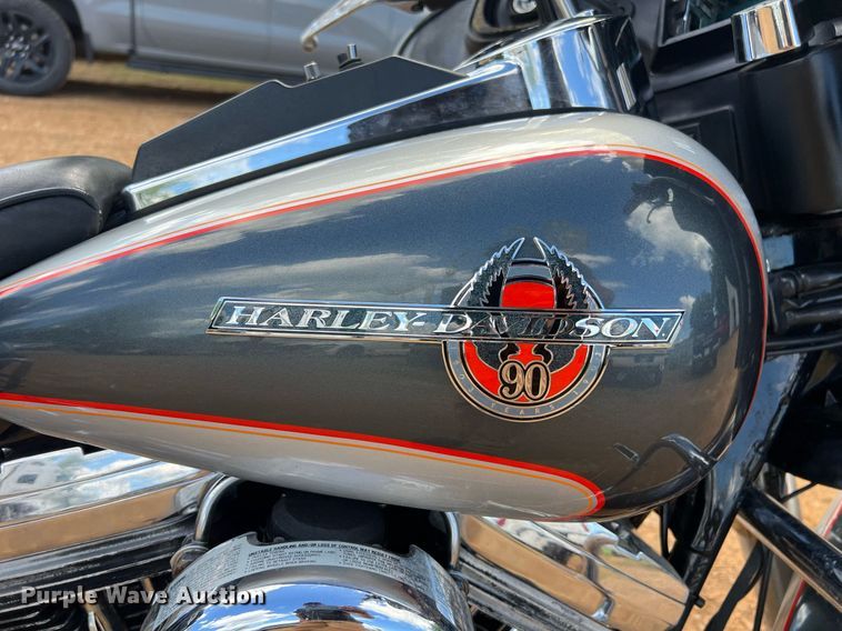 image for item EL2075 1993 Harley Davidson FLHTCU motorcycle