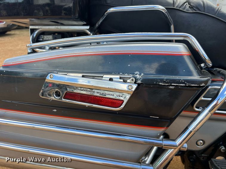 image for item EL2075 1993 Harley Davidson FLHTCU motorcycle