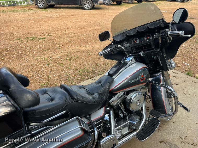image for item EL2075 1993 Harley Davidson FLHTCU motorcycle