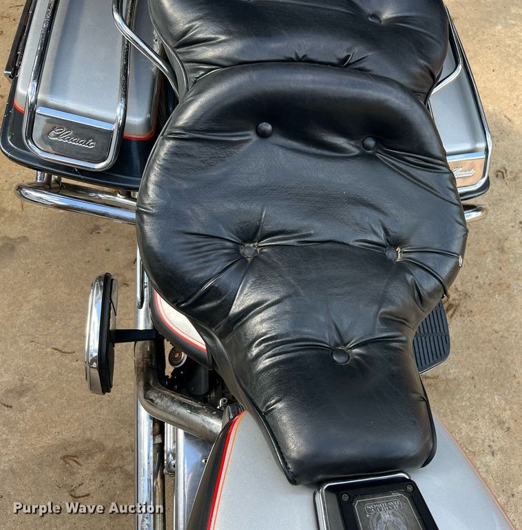 image for item EL2075 1993 Harley Davidson FLHTCU motorcycle