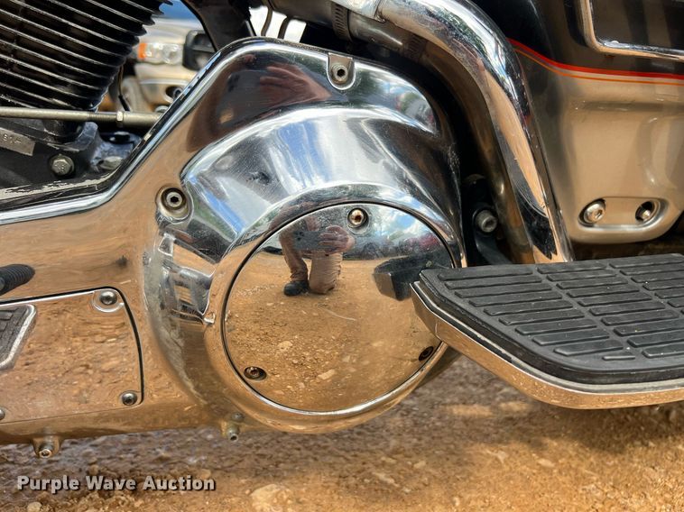 image for item EL2075 1993 Harley Davidson FLHTCU motorcycle