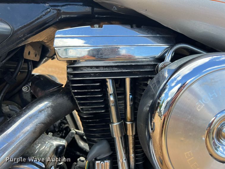 image for item EL2075 1993 Harley Davidson FLHTCU motorcycle