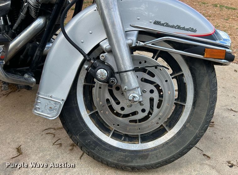 image for item EL2075 1993 Harley Davidson FLHTCU motorcycle