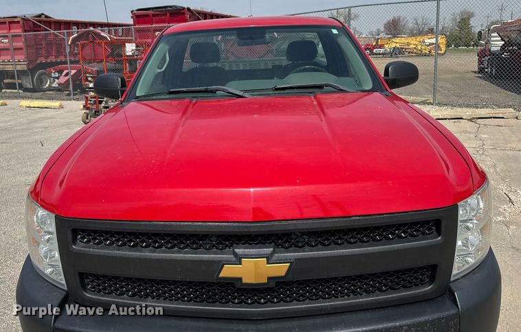 image for item EM3823 2013 Chevrolet Silverado 1500 pickup truck