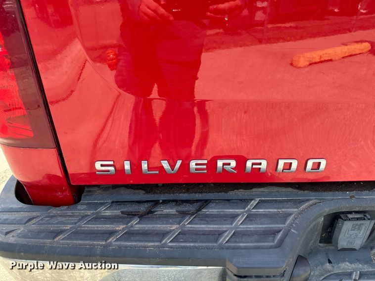 image for item EM3823 2013 Chevrolet Silverado 1500 pickup truck