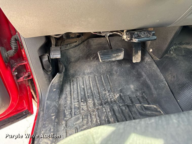 image for item EM3823 2013 Chevrolet Silverado 1500 pickup truck