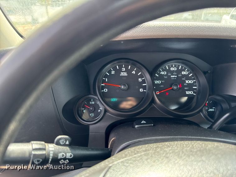 image for item EM3823 2013 Chevrolet Silverado 1500 pickup truck