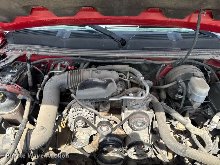 image for item EM3823 2013 Chevrolet Silverado 1500 pickup truck