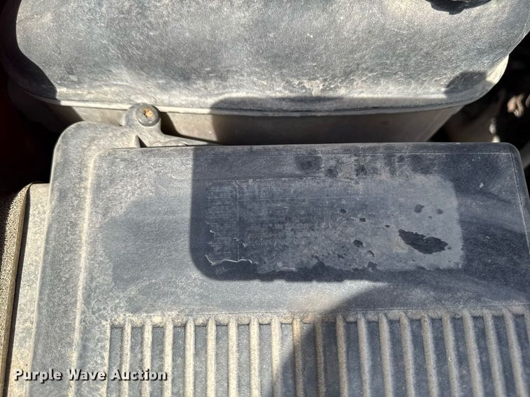 image for item EM3823 2013 Chevrolet Silverado 1500 pickup truck