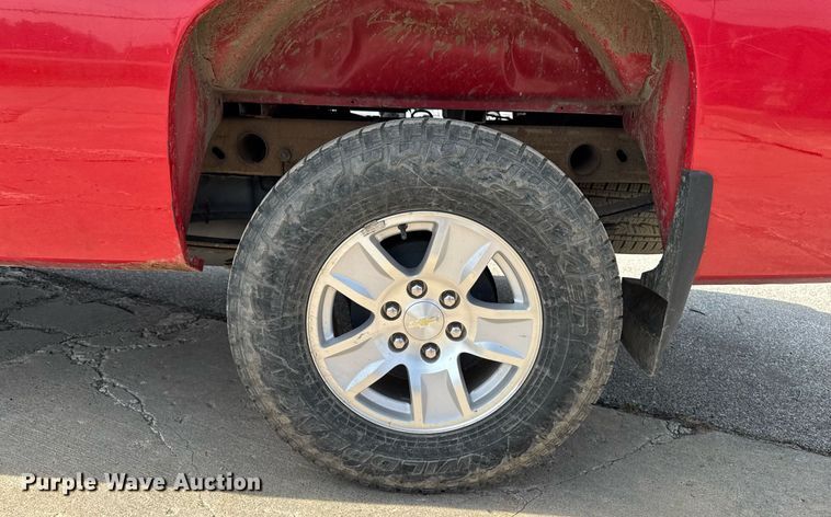 image for item EM3823 2013 Chevrolet Silverado 1500 pickup truck