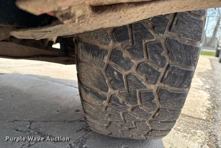 image for item EM3823 2013 Chevrolet Silverado 1500 pickup truck