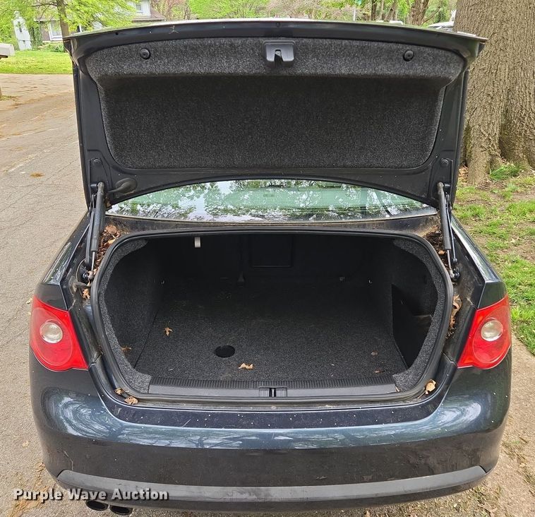 image for item EM7176 2006 Volkswagen  Jetta  