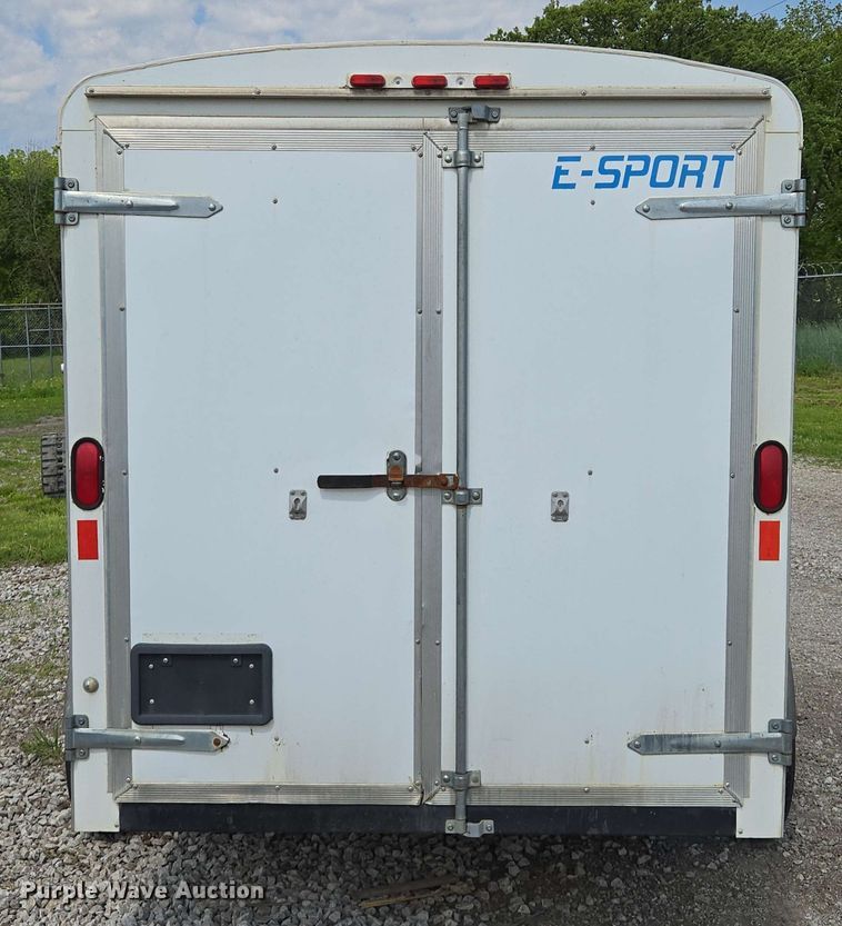 image for item EM7280 2005 DooLittle enclosed cargo trailer