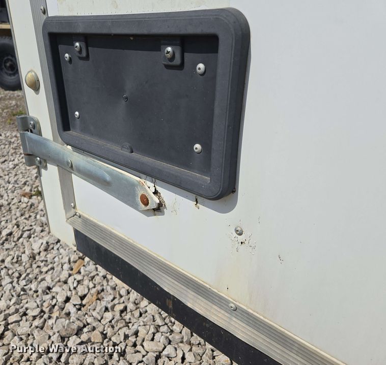 image for item EM7280 2005 DooLittle enclosed cargo trailer