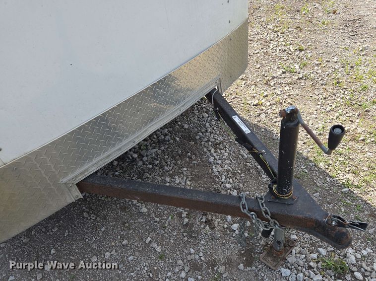 image for item EM7280 2005 DooLittle enclosed cargo trailer