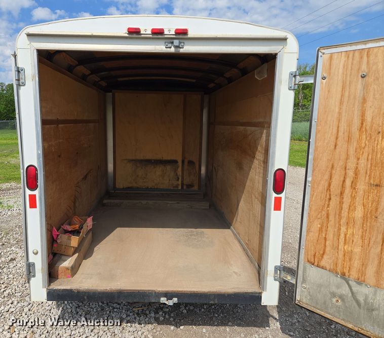 image for item EM7280 2005 DooLittle enclosed cargo trailer