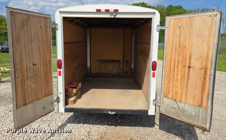 image for item EM7280 2005 DooLittle enclosed cargo trailer
