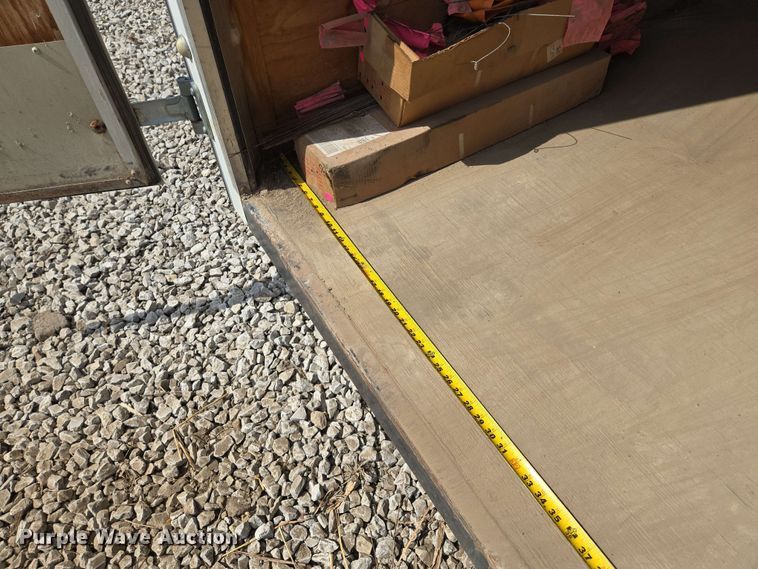 image for item EM7280 2005 DooLittle enclosed cargo trailer