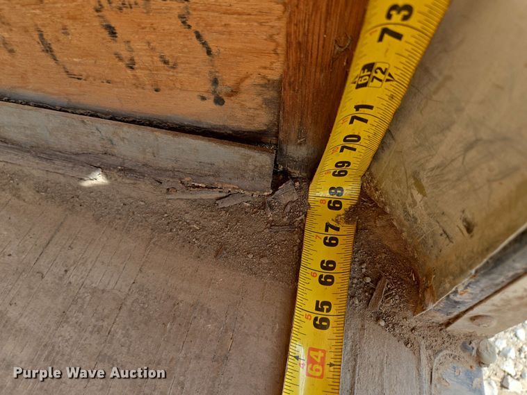 image for item EM7280 2005 DooLittle enclosed cargo trailer