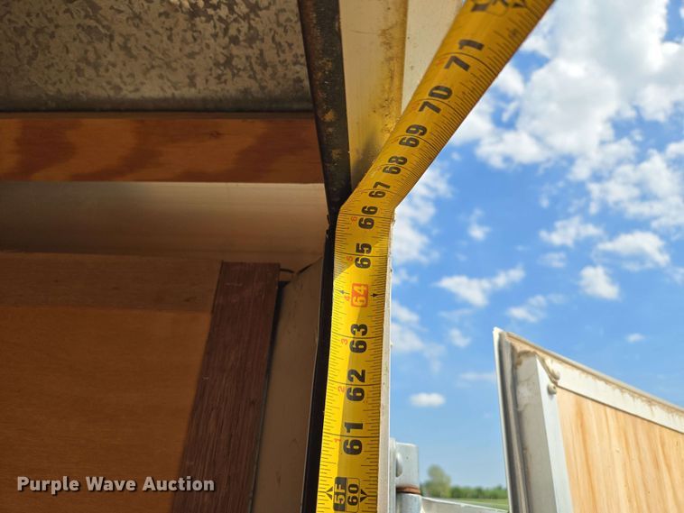 image for item EM7280 2005 DooLittle enclosed cargo trailer