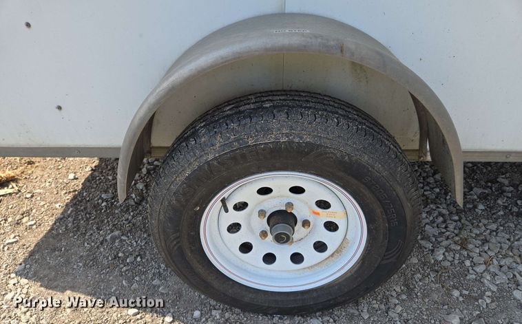 image for item EM7280 2005 DooLittle enclosed cargo trailer