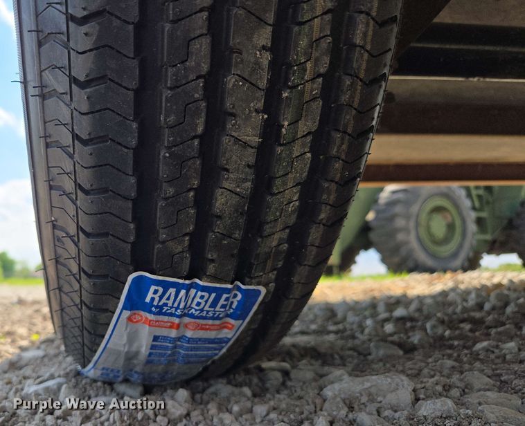 image for item EM7280 2005 DooLittle enclosed cargo trailer