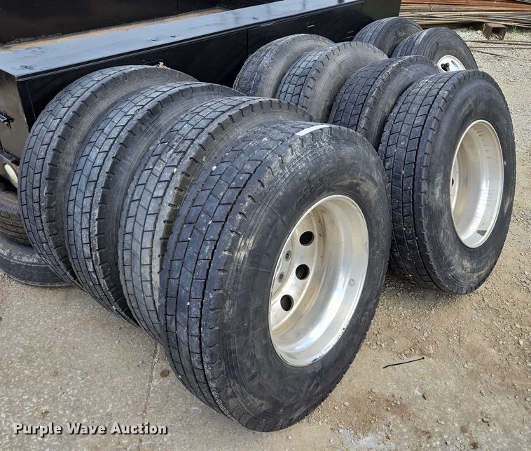 image for item EM7302 (10) tires and wheels