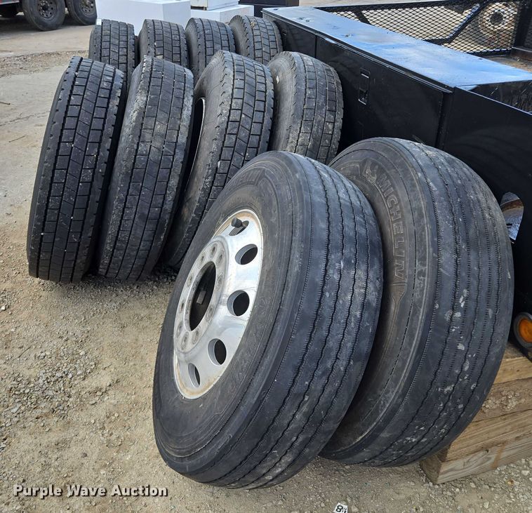 image for item EM7302 (10) tires and wheels