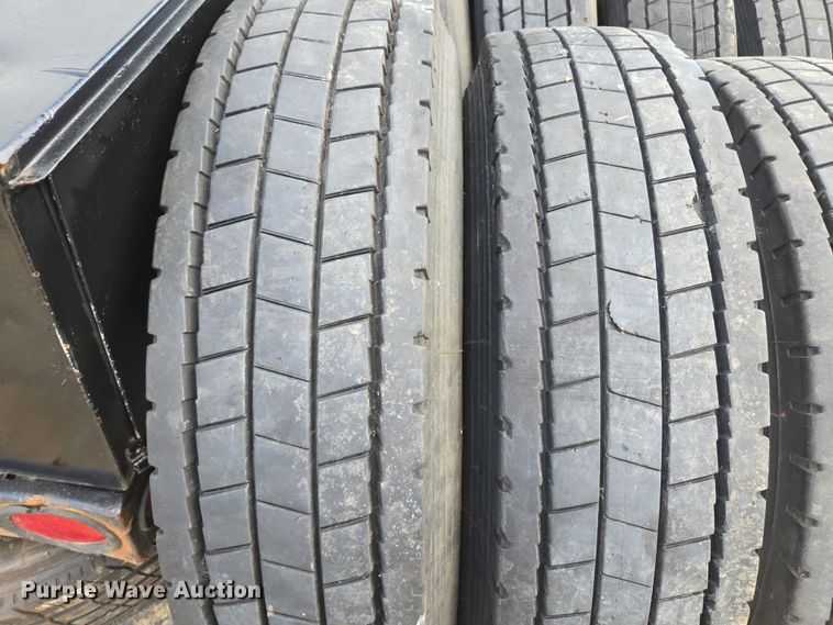 image for item EM7302 (10) tires and wheels