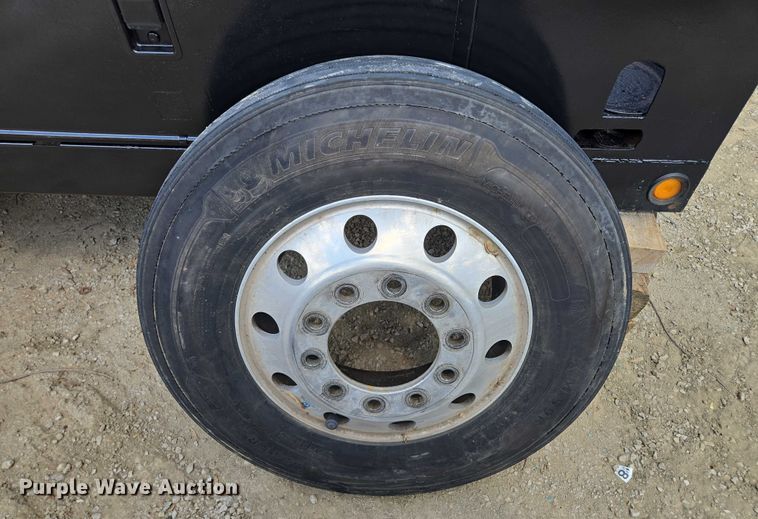 image for item EM7302 (10) tires and wheels