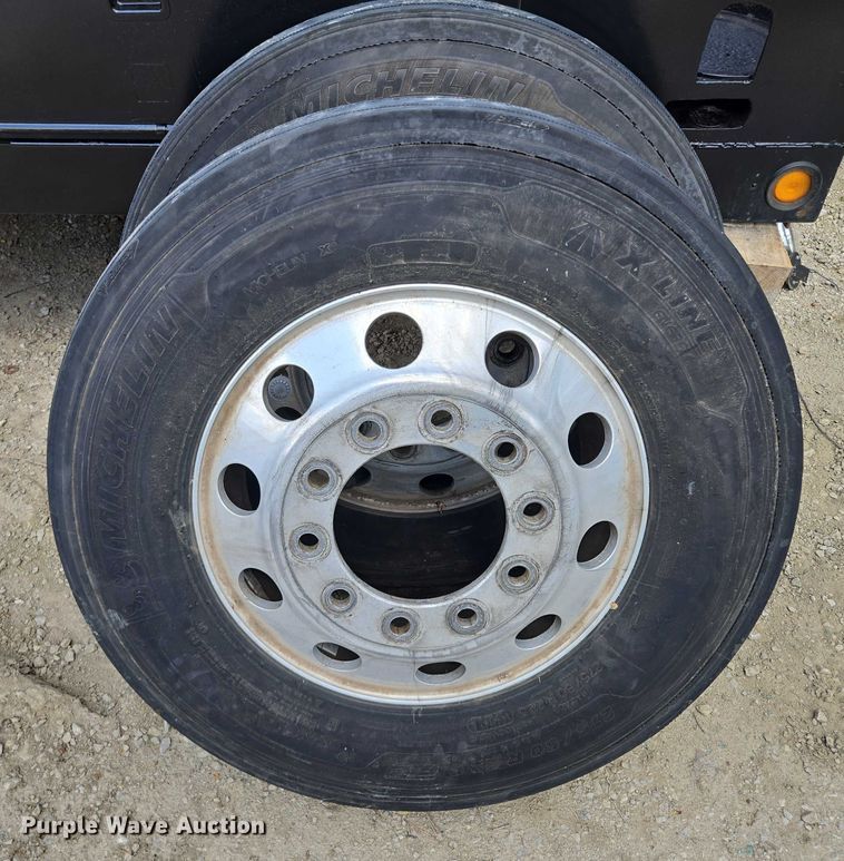 image for item EM7302 (10) tires and wheels