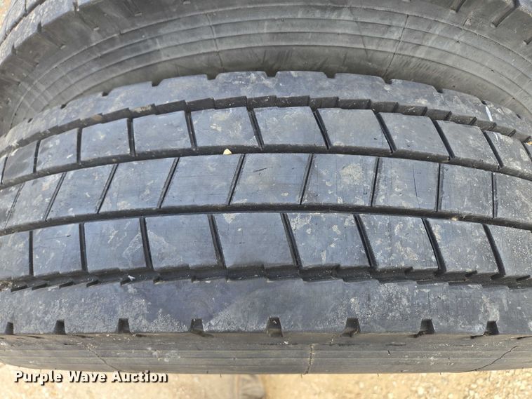 image for item EM7302 (10) tires and wheels