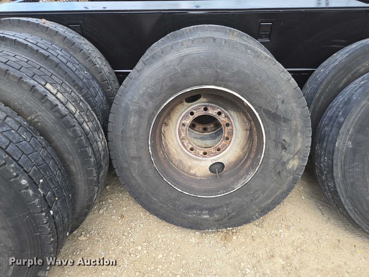 image for item EM7302 (10) tires and wheels