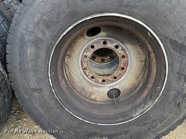 image for item EM7302 (10) tires and wheels