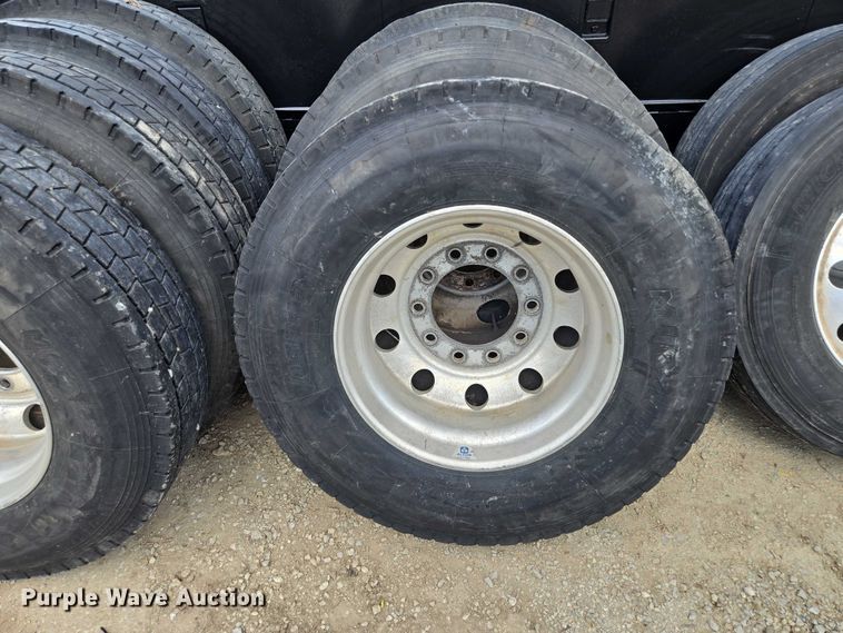 image for item EM7302 (10) tires and wheels