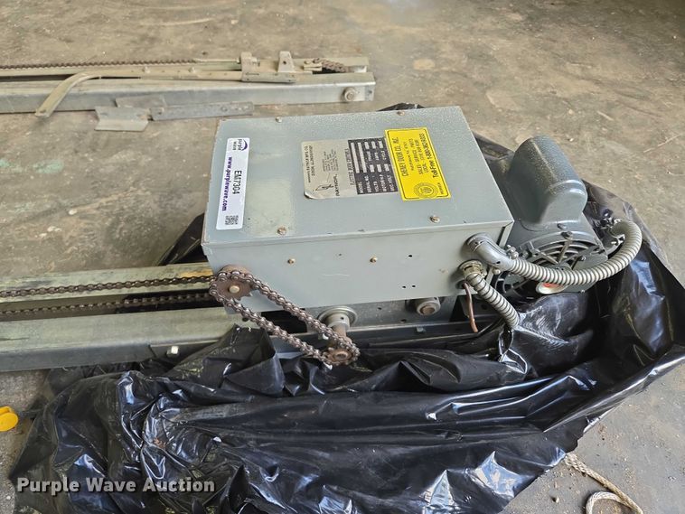 image for item EM7304 (3) Raynor RT311-1065SR garage door openers