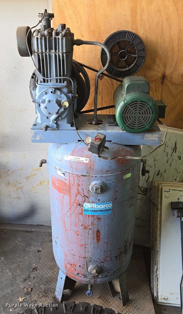 image for item EM7316 Gilbarco air compressor