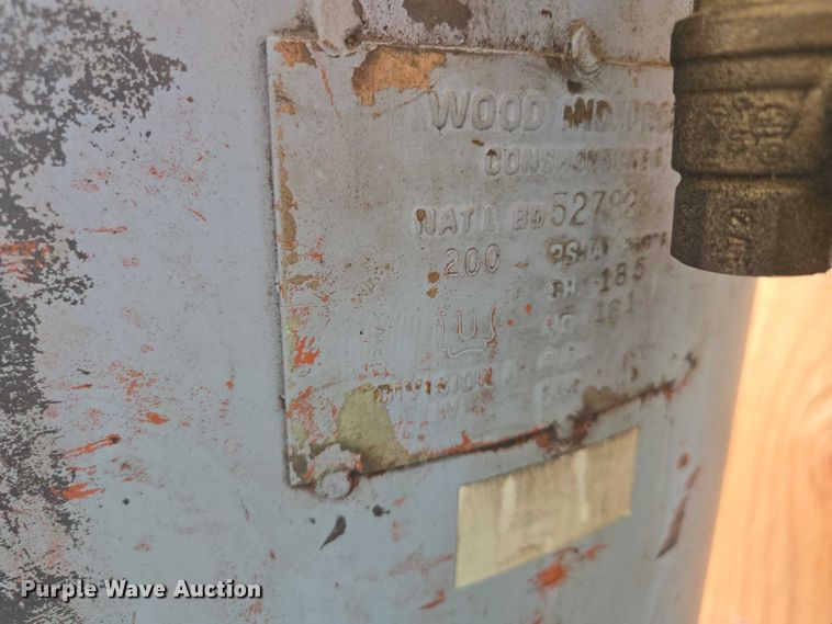 image for item EM7316 Gilbarco air compressor