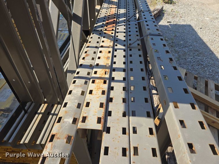 image for item EM7317 Pallet racking