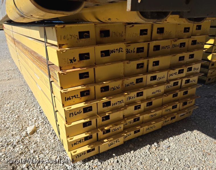 image for item EM7318 Pallet racking 