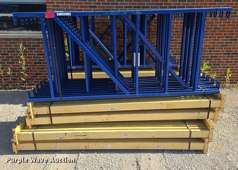 image for item EM7319 Pallet racking 