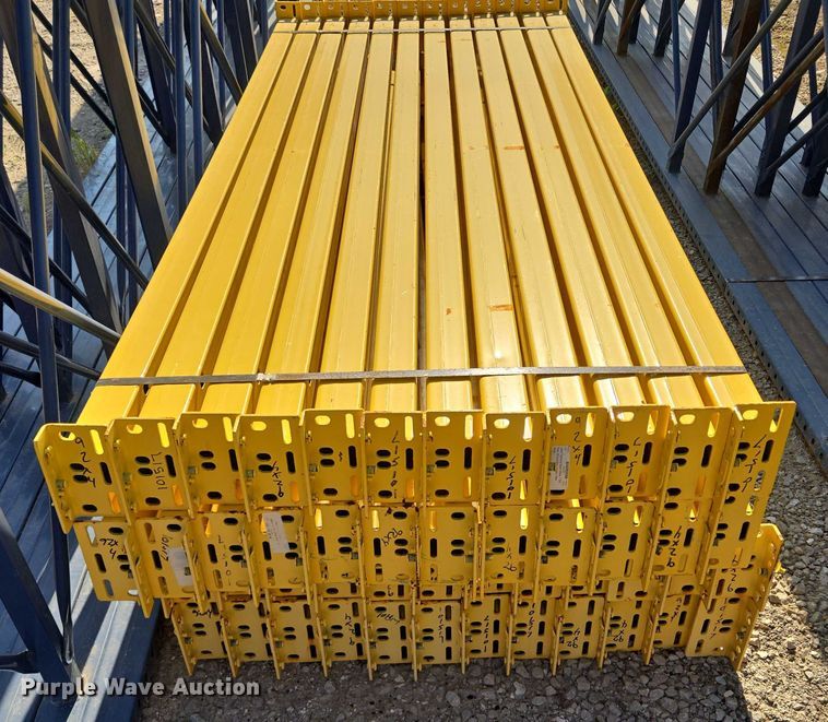 image for item EM7321 Pallet racking 