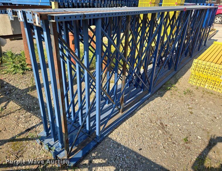 image for item EM7322 Pallet racking 