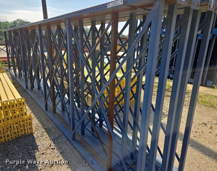 image for item EM7322 Pallet racking 