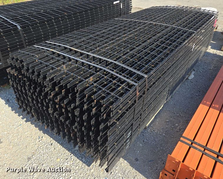 image for item EM7323 (136) wire decks