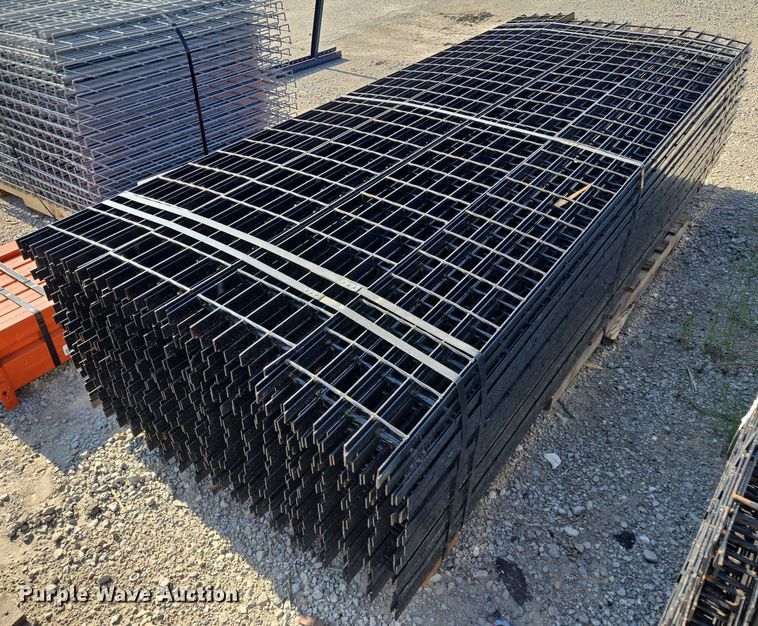 image for item EM7323 (136) wire decks