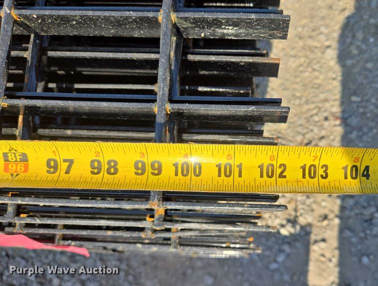 image for item EM7323 (136) wire decks