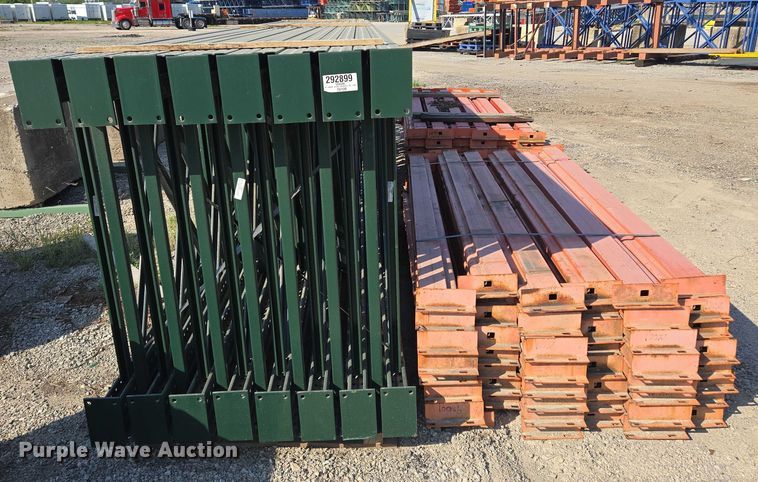 image for item EM7326 Pallet racking 