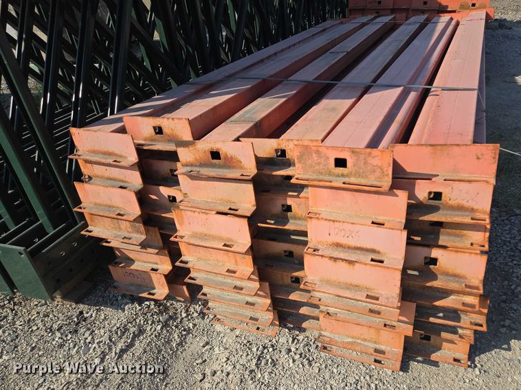 image for item EM7326 Pallet racking 